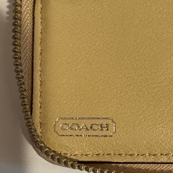 Coach Tan Leather Wallet with Front Pocket - Picture 4 of 8
